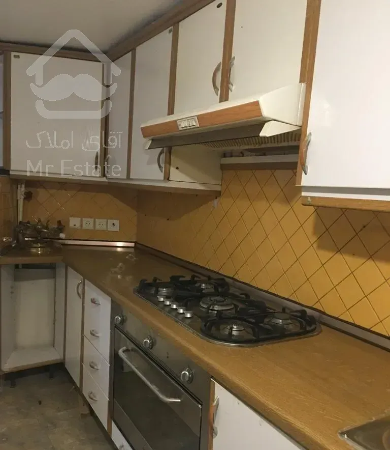 اجاره آپارتمان ۱۵۵ متری ۲ خوابه طبقه همکف فرمانیه