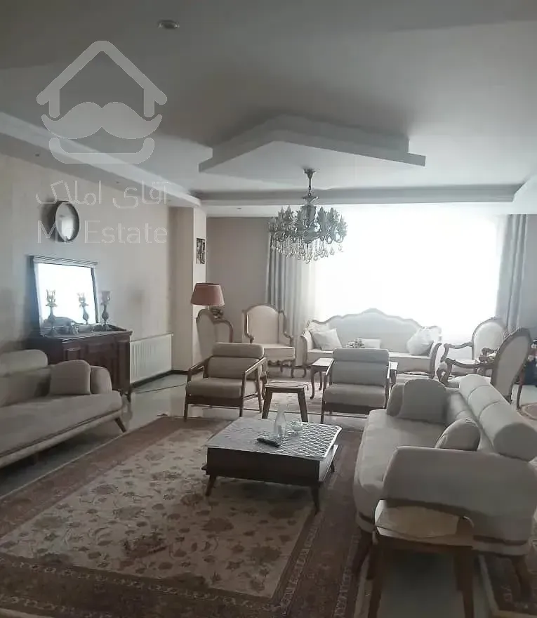 ۱۱۳متر/رو به آفتاب/ابتدای فروغی/فروشنده واقعی