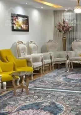 ۱۱۳ متر سالن سر تا سر پرده خور غرق نور