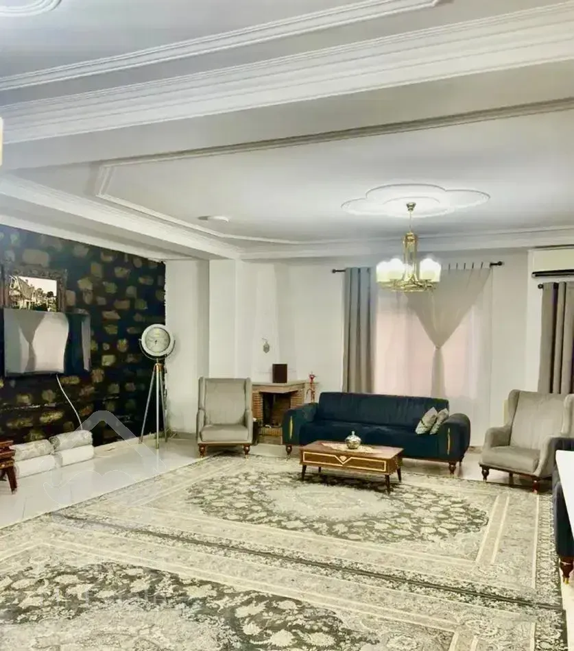 اپارتمان ۱۳۰ متری دو خواب خوش نقشه«صادقی»