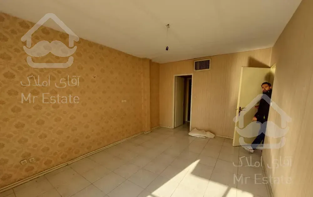 ۱۷۵ متر (قدر سهم ارزنده)