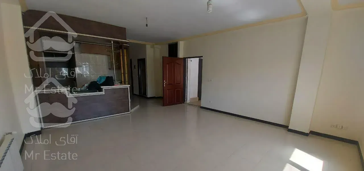 آپارتمان ۸۲ متری ،دو خواب،،پارکینگ،سندتکبرگ