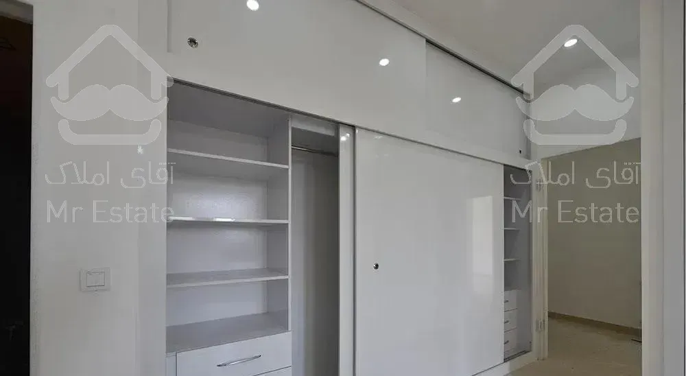 یک واحد آپارتمان 175 متری رو به دریا در پاسداران