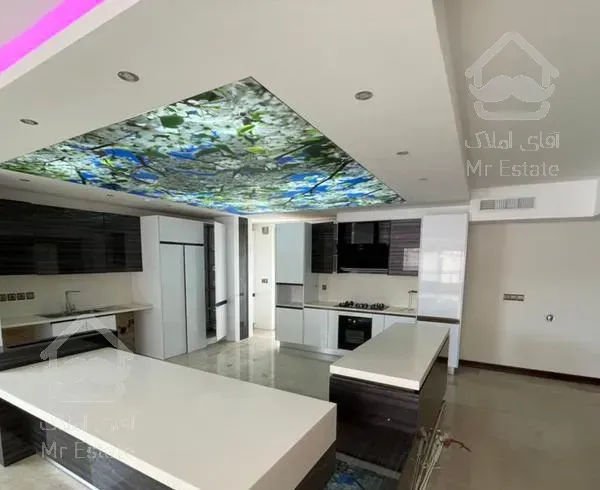 آپارتمان 230متری تک واحدی  خ باغ دریاچه