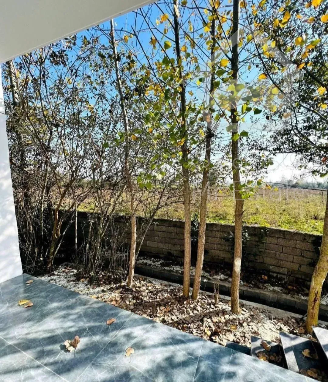 ویلافلت جنگلی حیاطی دل باز۱۸۶زمین/۸۴بنا/۲خوابه