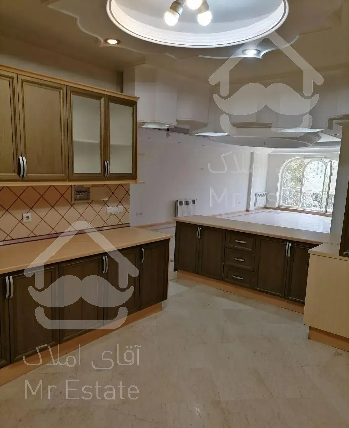 واحد 157 متری*خوش نقش*نورگیر  *