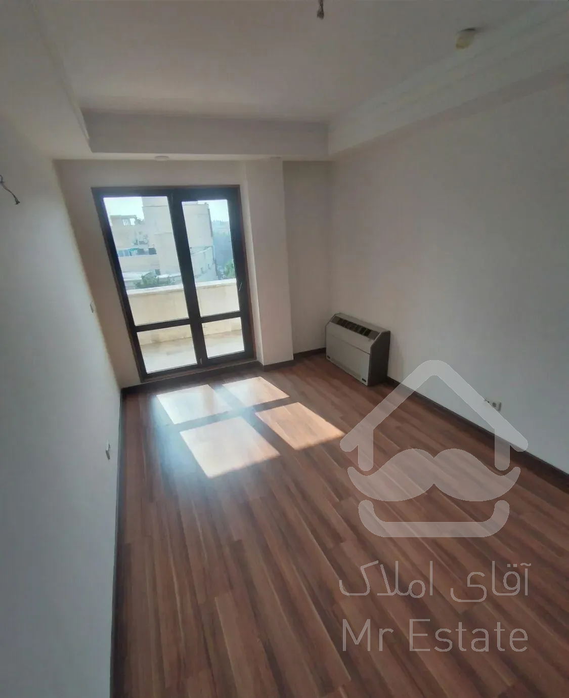 اندرزگو  دوخواب غرق نور