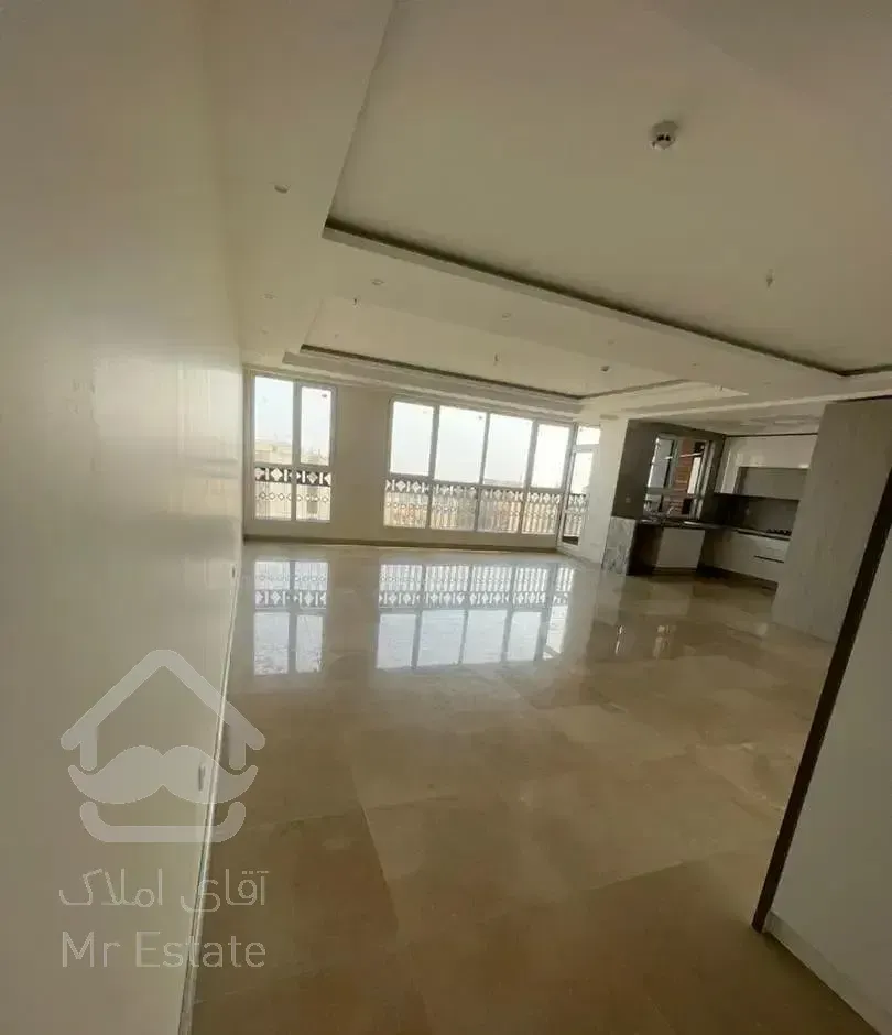 ۱۳۰ متر/۳ خواب/سالن پرده خور/ پونک