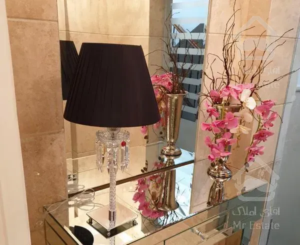 کامرانیه ۲۰۰ متر ۳خواب تک واحدی آپارتمان یا معاوضه