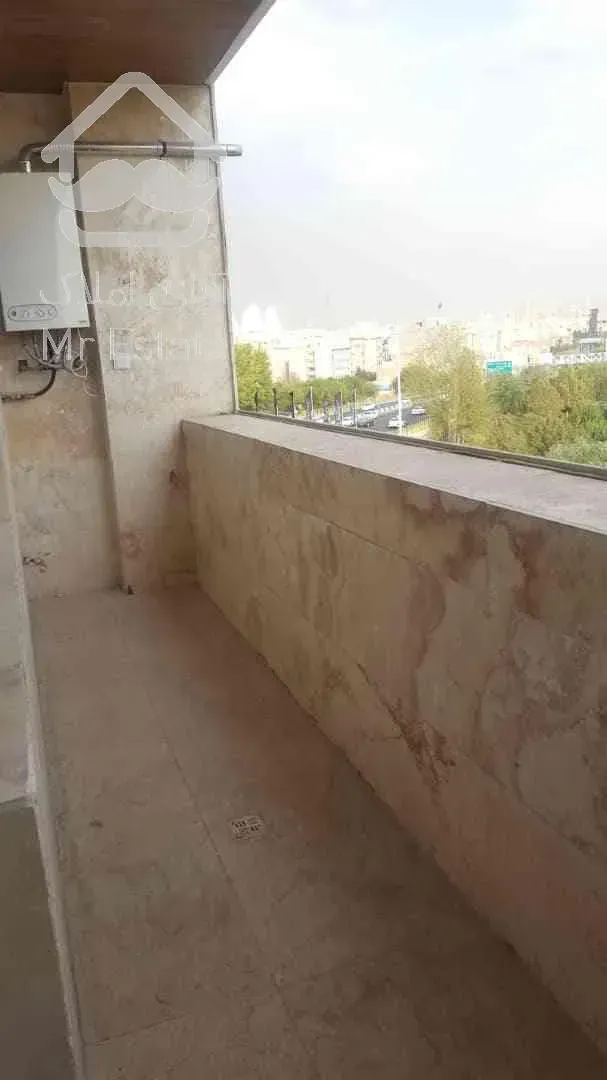 فروش واحد ۱۲۰ متری سه خواب نوساز در فردوس غرب