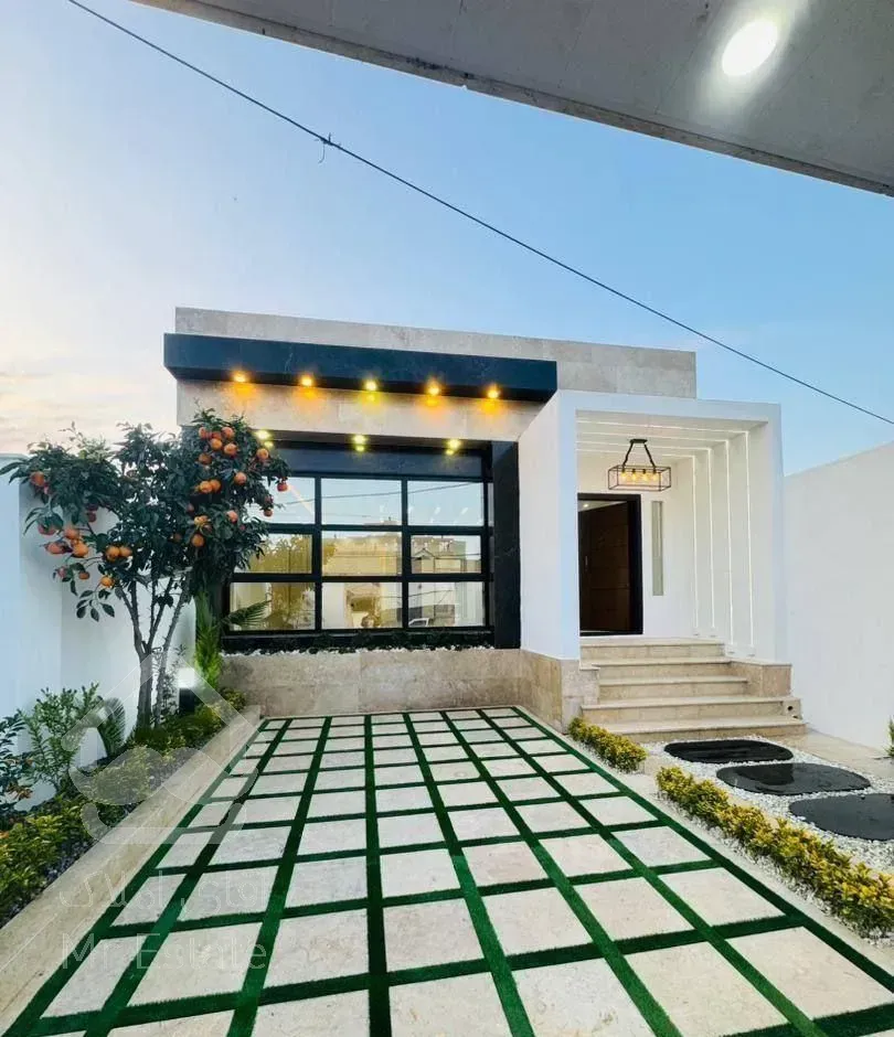 ویلا فلت نما مدرن ۱۸۰متری خوش ساخت شهرکی