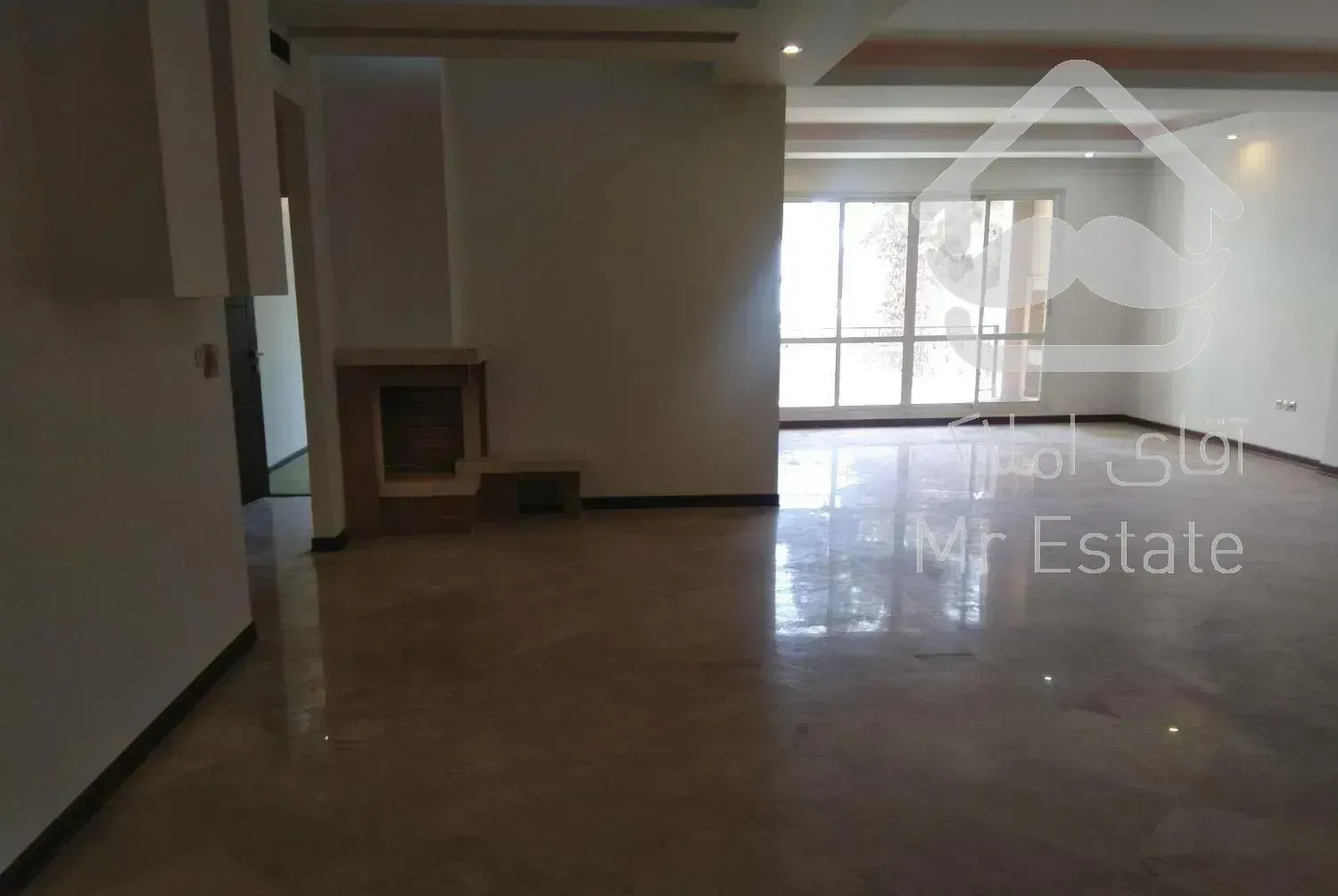 185 متری پاسداران