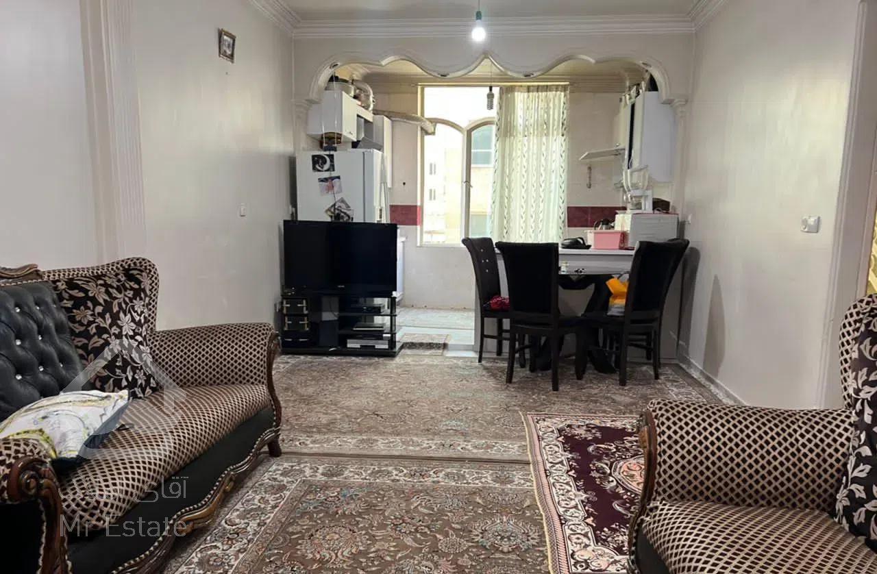 ۶۲ متر با پارکینگ بلوار پروین