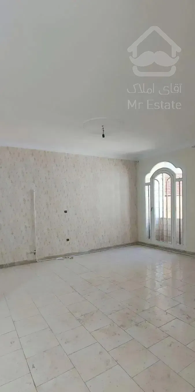 آپارتمان  ۷۰ متر دو خواب  با پارکینگ   نارمک جنوبی