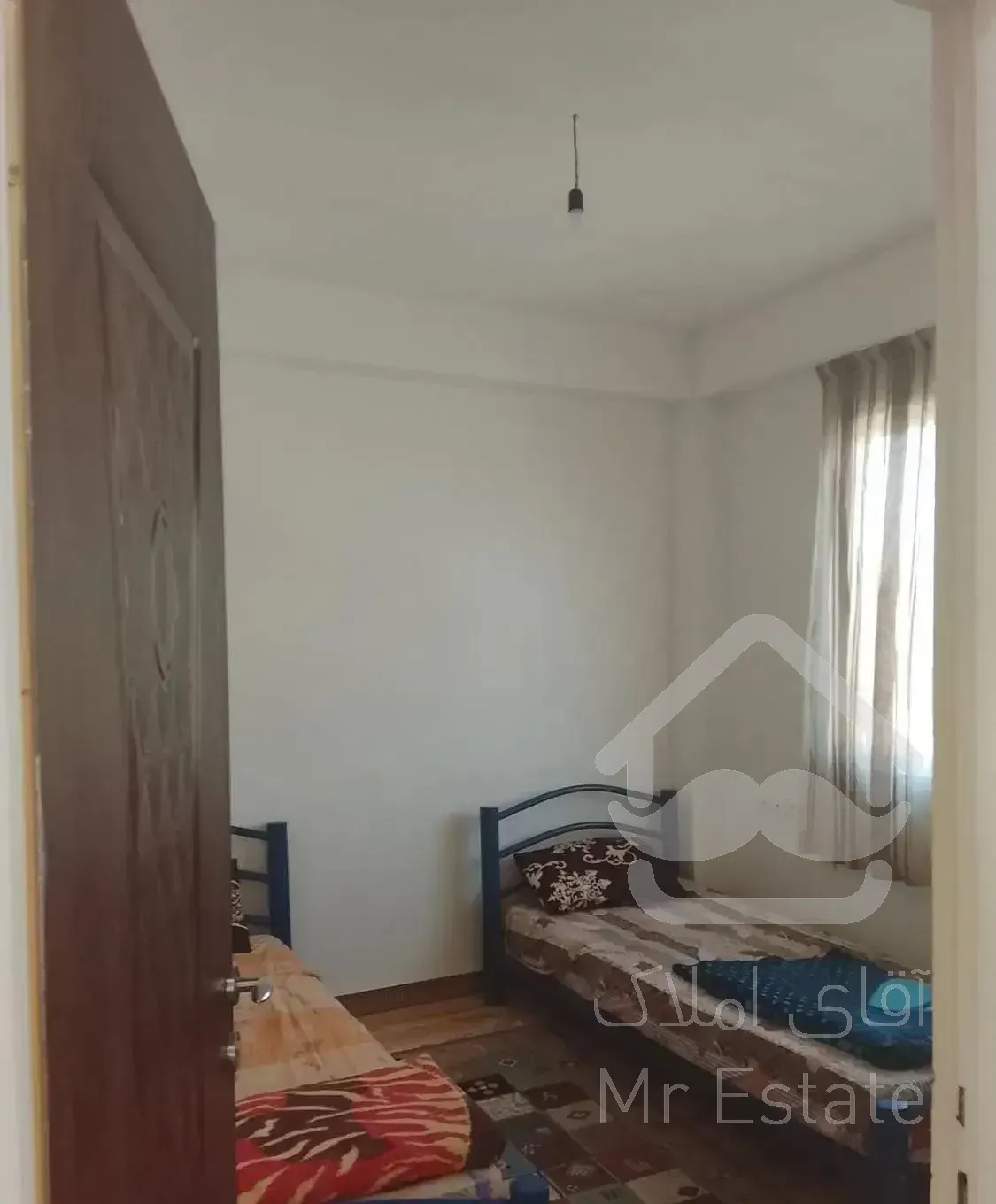 آپارتمان تک خوابه طبقه دوم با پارکینگ ۲/۶۰۰/۰۰۰۰۰۰