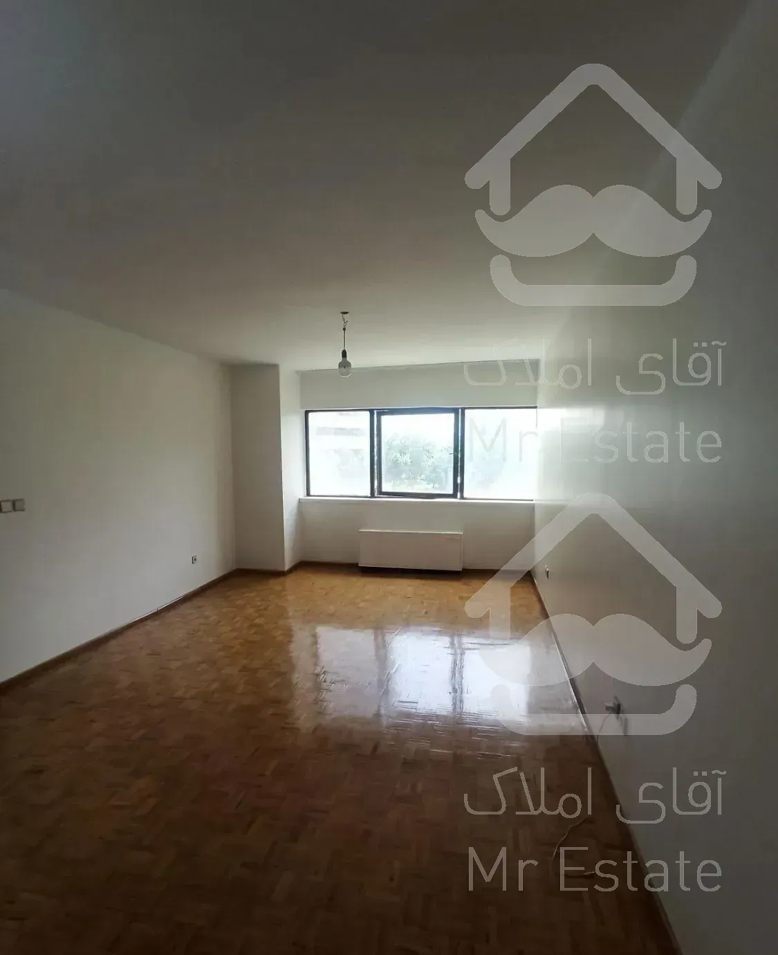 یک خوابه بلوک ۱۲ با پارکینگ و انباری