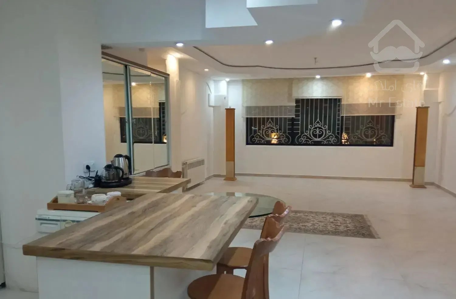 ملاصدرا شیراز شمالی ۱۶۰ مترمشرف به حیاط مشجر