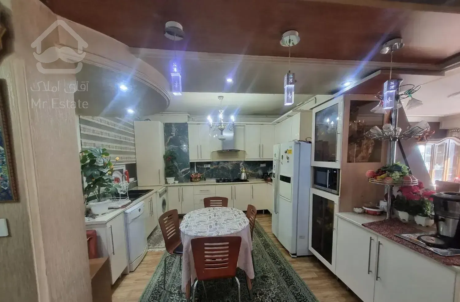 ۱۴۷ متر شرق مرزداران