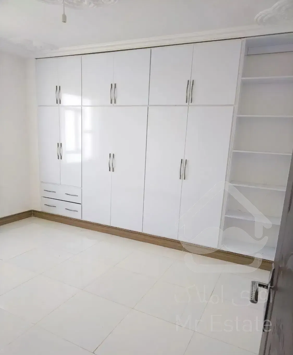 اجار طبقه دوم سه خواب نوساز شهرک جهاد