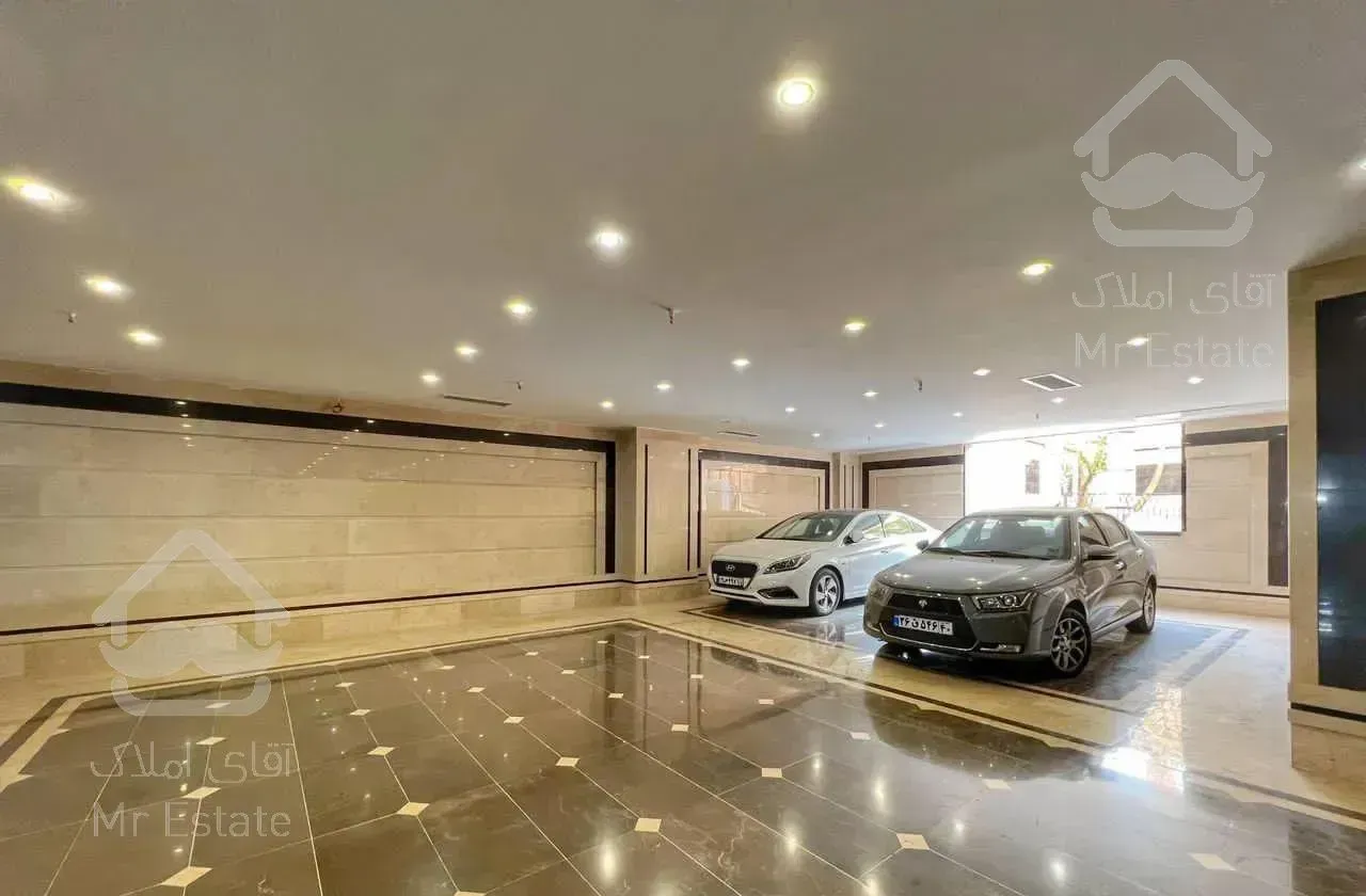 ۲۲۵ متر ۳خواب پاسداران ۲پارکینگ فول