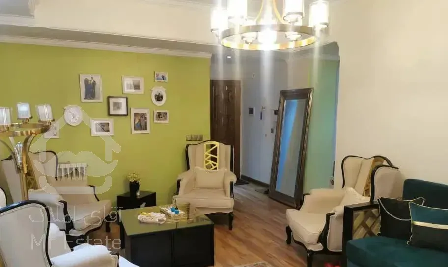 ۶۹متر/دوخواب/خیابان محقق امین /مستطیل طلایی