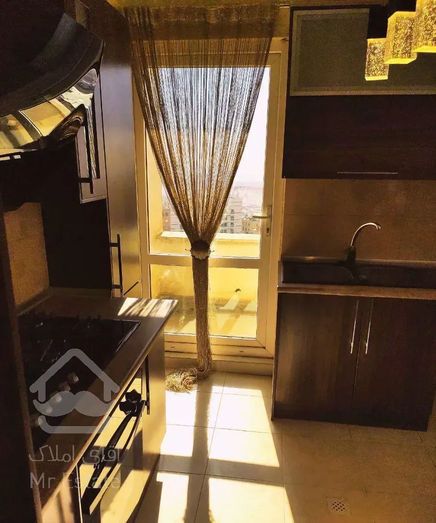 فاز۲محله ۳ طبقه ۷ جنوبی ۹۷ متری