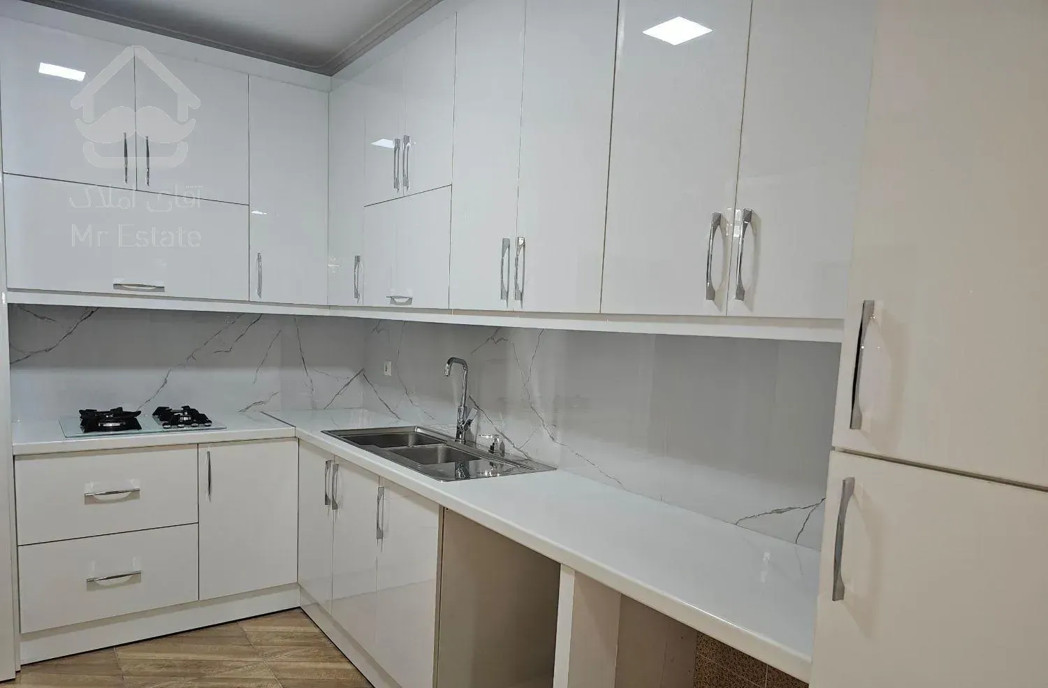 فروش آپارتمان ۱۱۰ متری ۲ خوابه سرو سام وزال