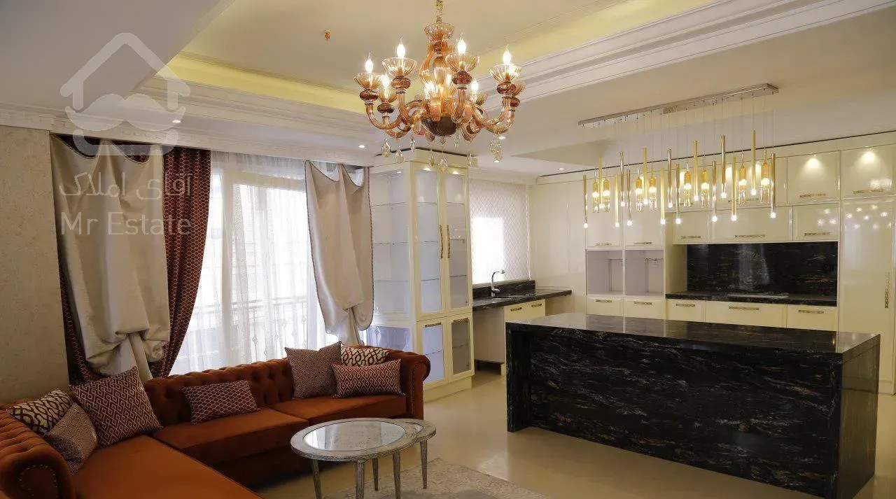 شیراز شمالی (امداد) ۲۰۰ متر ۳ خواب (۲ پارکینگ سند)