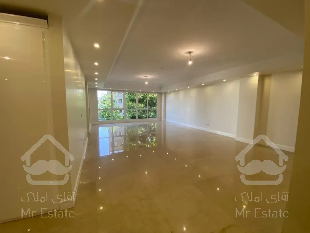 خرید آپارتمان ۲۴۰ متری نوساز ، نیاوران