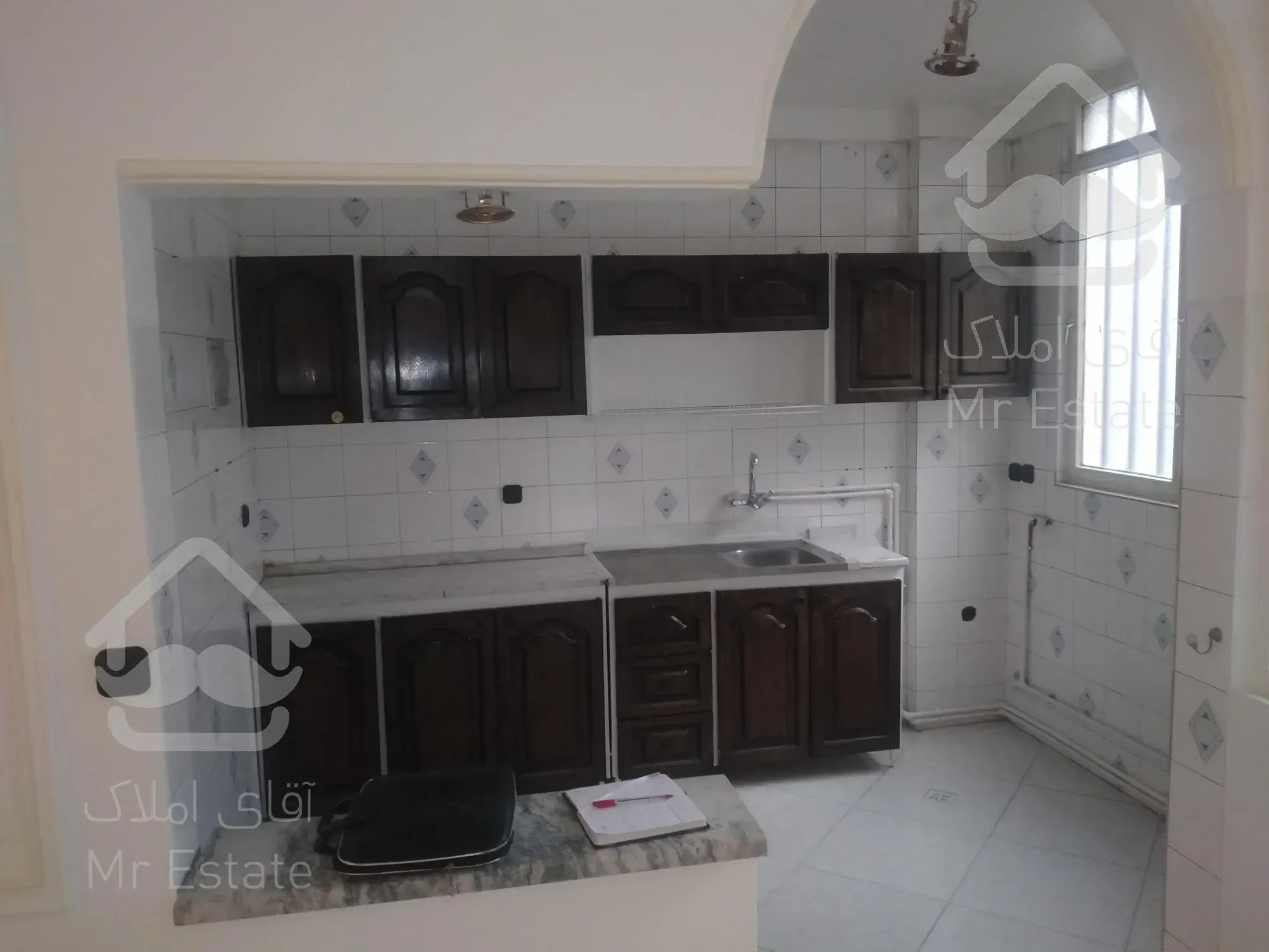 فروش آپارتمان ۶۸ متری ۲ خواب طبقه سوم تک واحدی رودکی آزادی