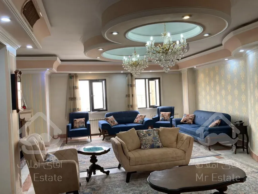 ۱۱۵ متر تک واحدی میدان اتریش