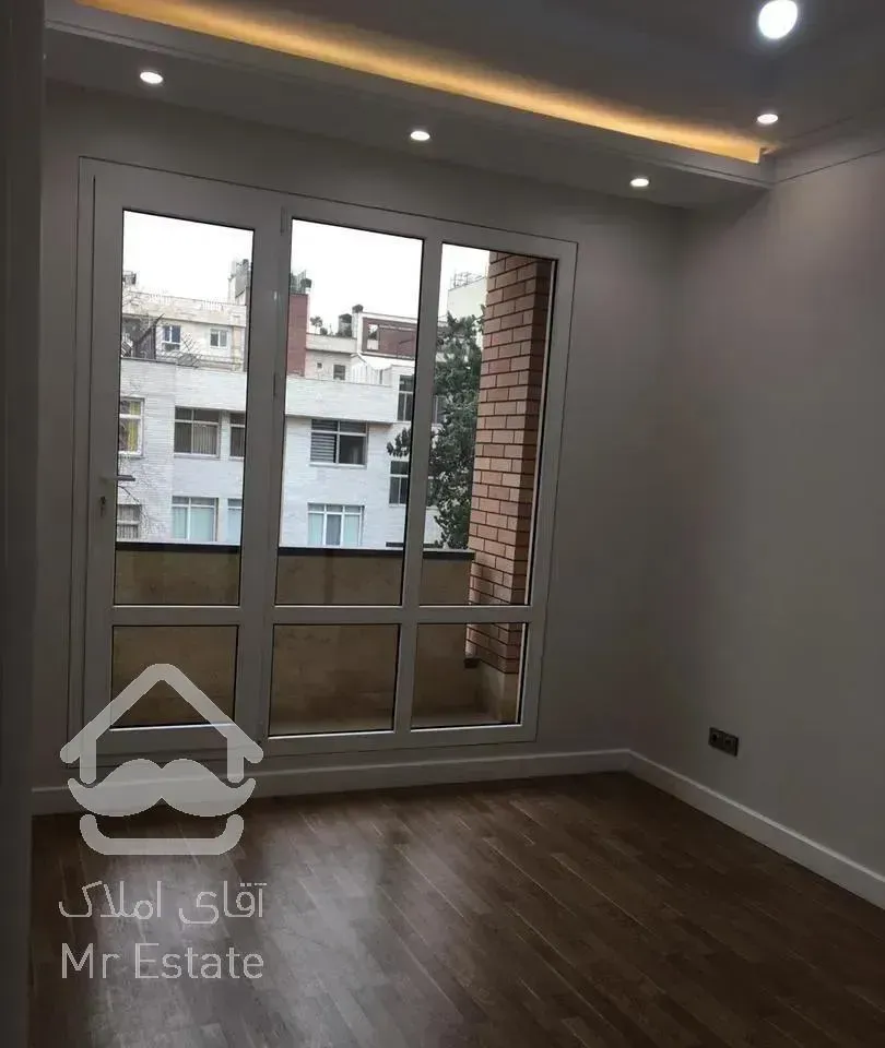 175متر/ط چهارم/تک واحدی/تاپ لوکیشن