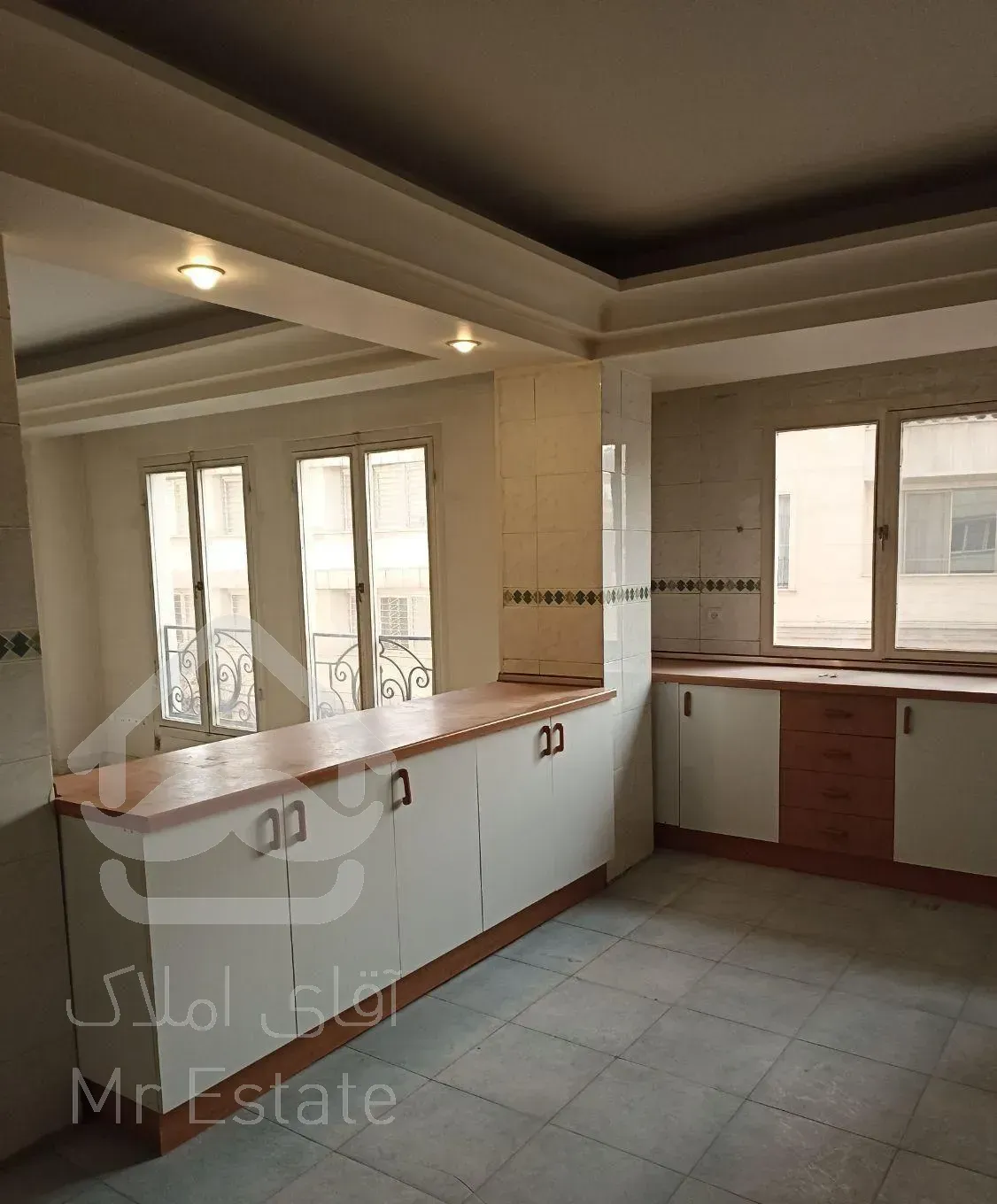 131متر 2خواب بهترین لوکیشن نیاوران یاسر