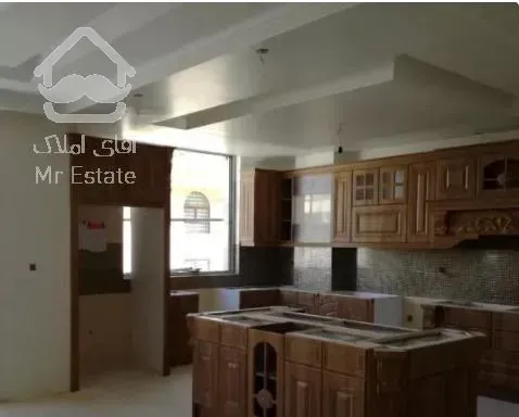 سعادت آباد(بلوار دریا) ۱۳۵متر ۱٠ساله