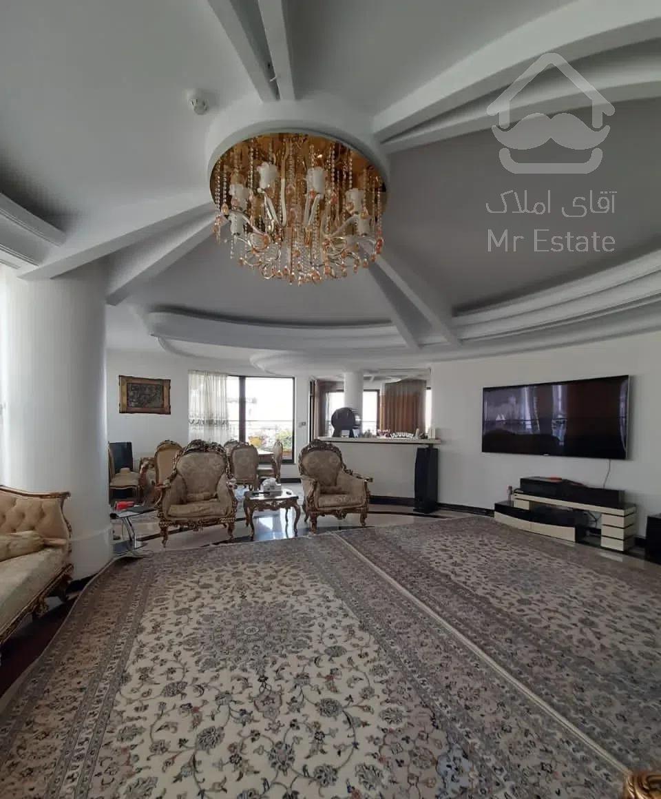 195متری سه خواب در محمودیه با 120متر تراس