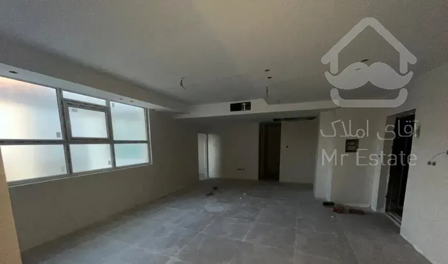 فروش آپارتمان ۹۰ متری ۲ خوابه در میدان انقلاب