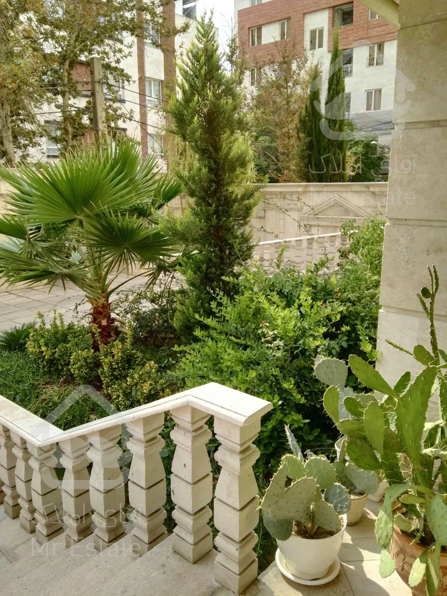 خرید و فروش آپارتمان سه خواب سازمان برنامه شمالی