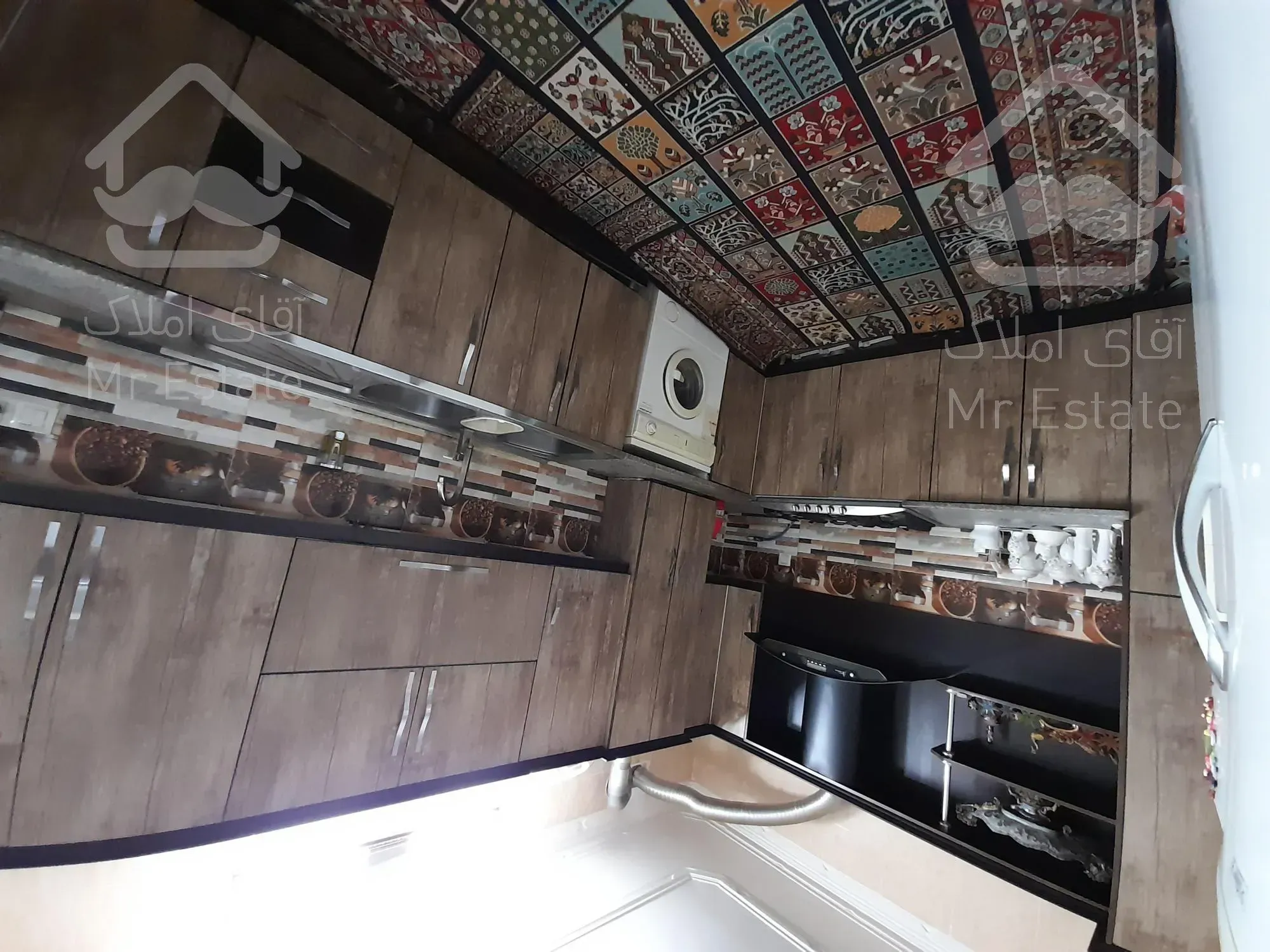 خانه سه طبقه