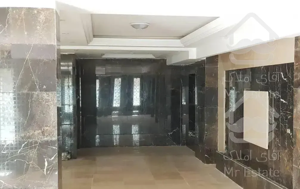 آپارتمان تک واحدی سه خوابه غرق نور