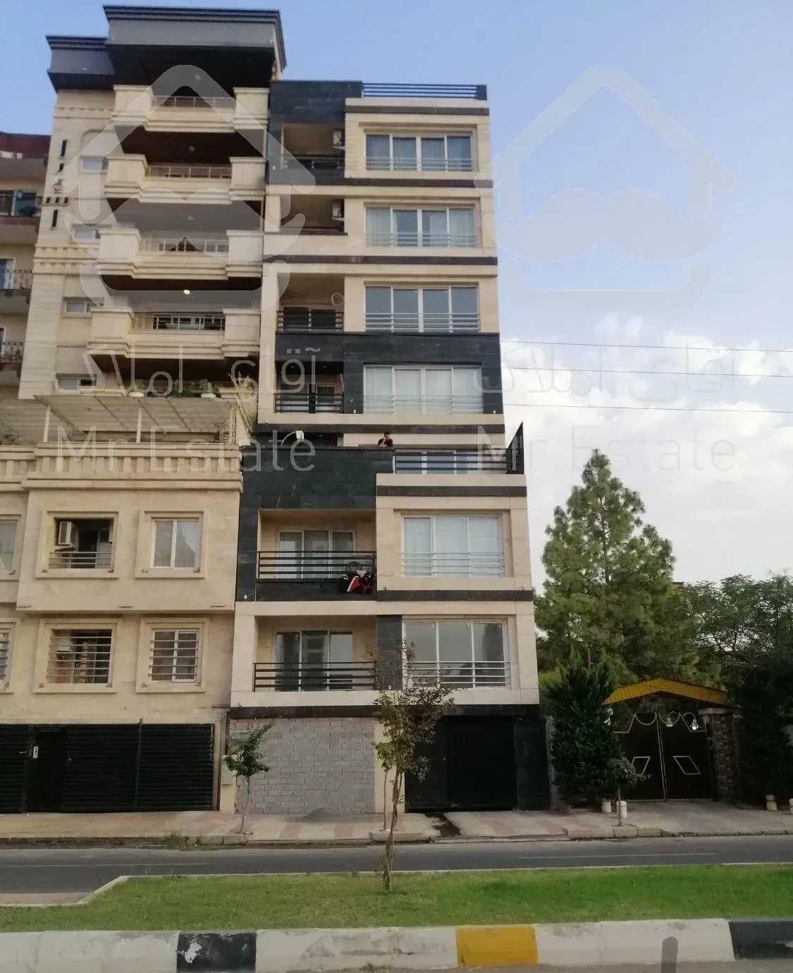 آپارتمان ساحلی نوساز متری 42 در سرخرود قوری