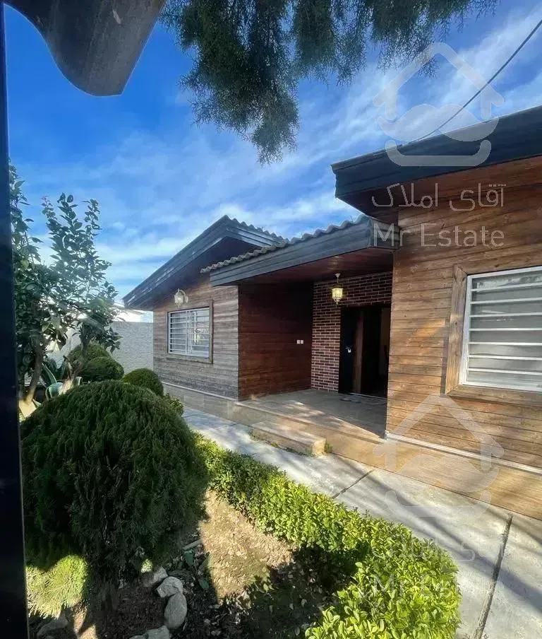 ویلاباغ۳۰۰متری۲خوابه با سندتک برگ در رویان