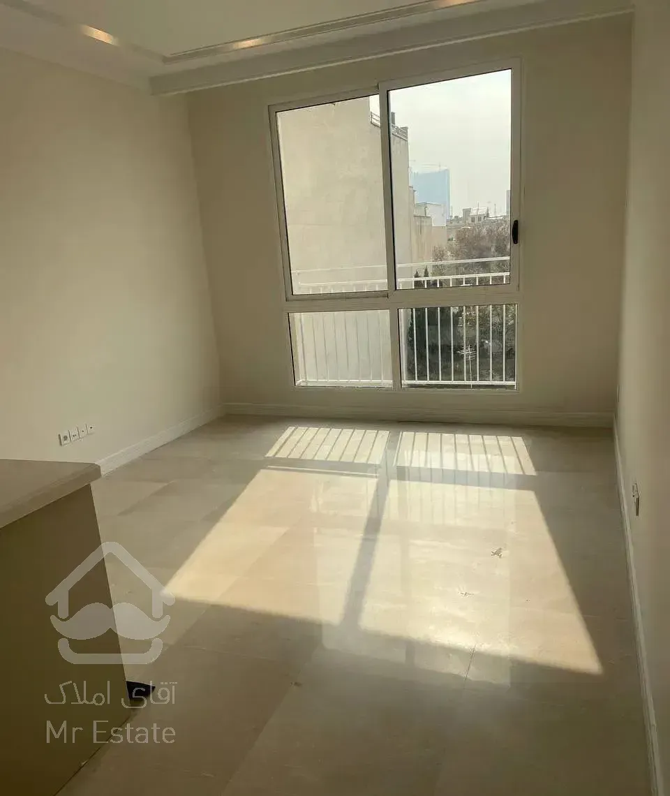 ۶۰ متر نوساز بدون مشابه افتابگیر