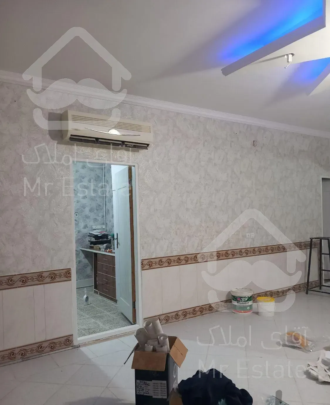 نقاشی ورنگ امیزی،کاغذدیواری،کناف،کنیتکس