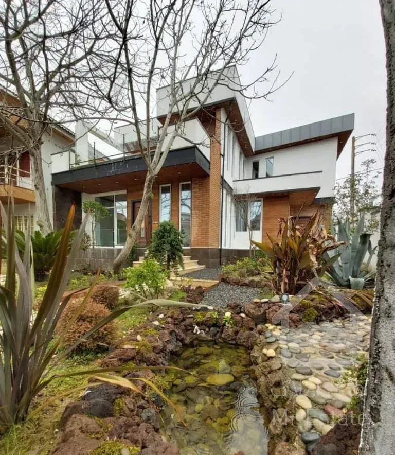 ۳۵۰متر ویلا باغ/منطقه رویان نوشهر شهرکی/سنددار