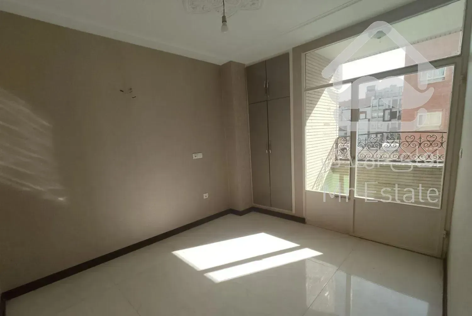 95متر 2خواب جنوبی (فول بازسازی)تخلیه