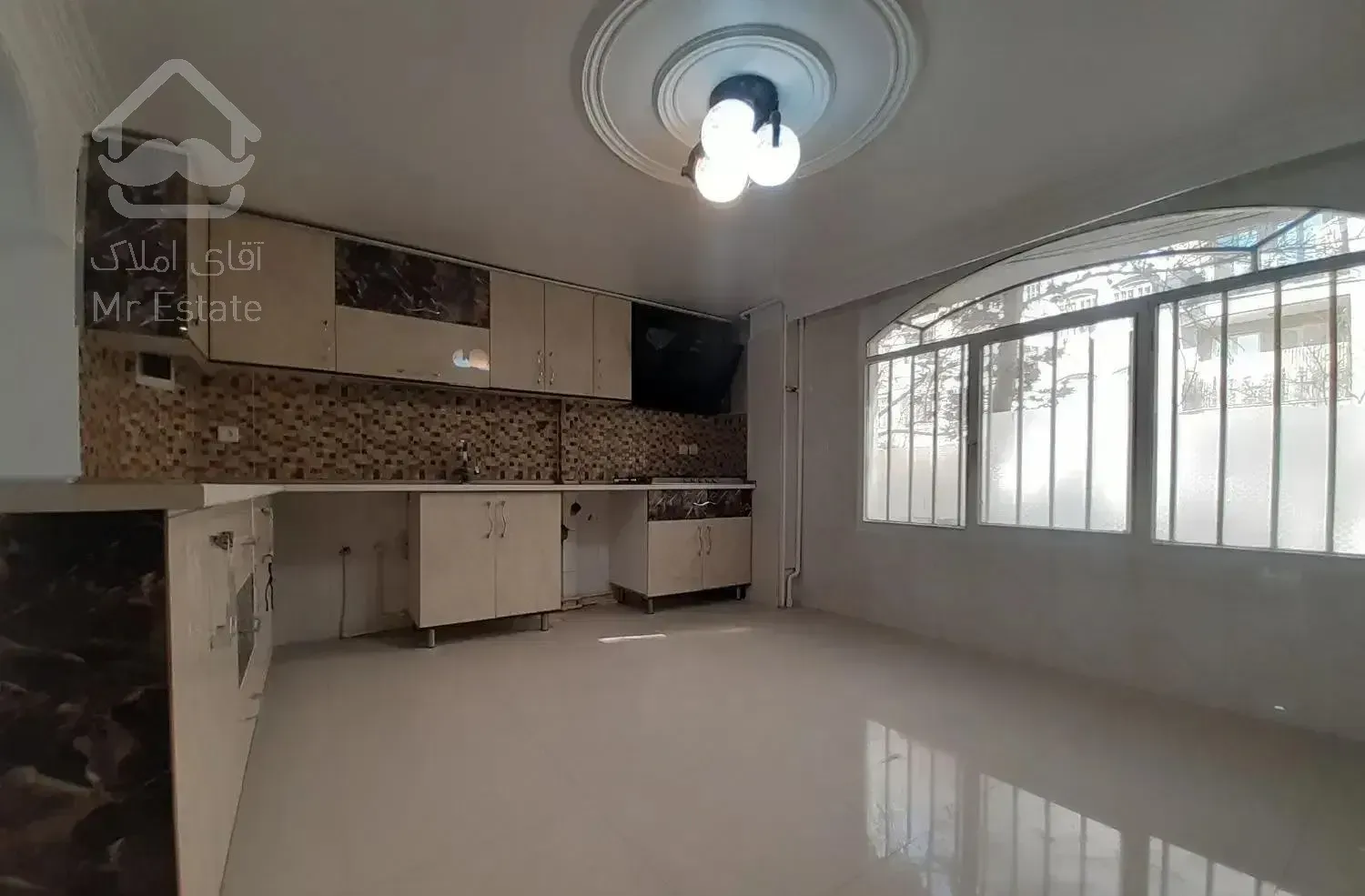 ۷۹متر  (بسیار تمیز)