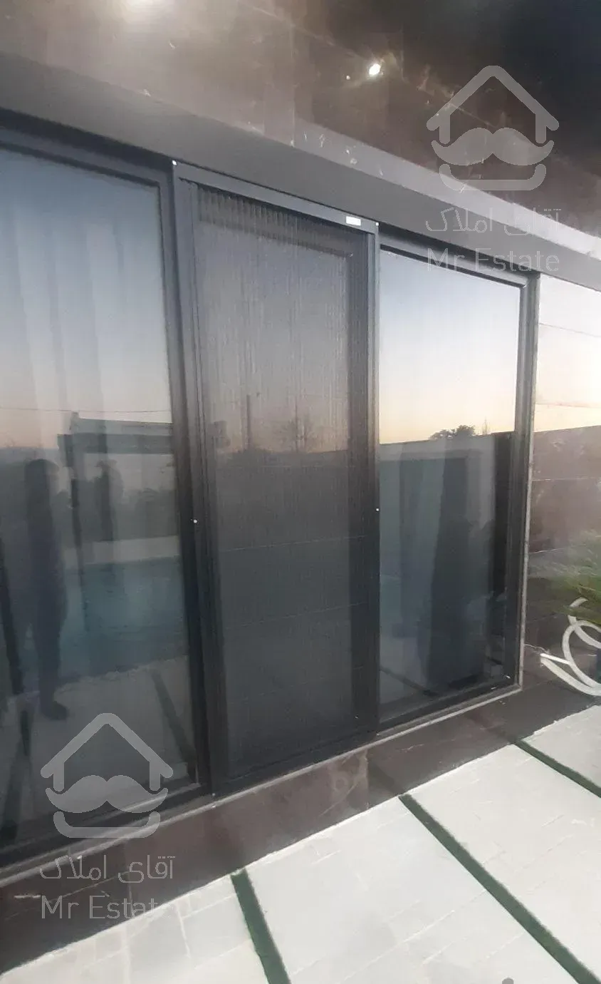 تولید نصب وریگلاژ انواع درب و پنجره دوجداره UPVC