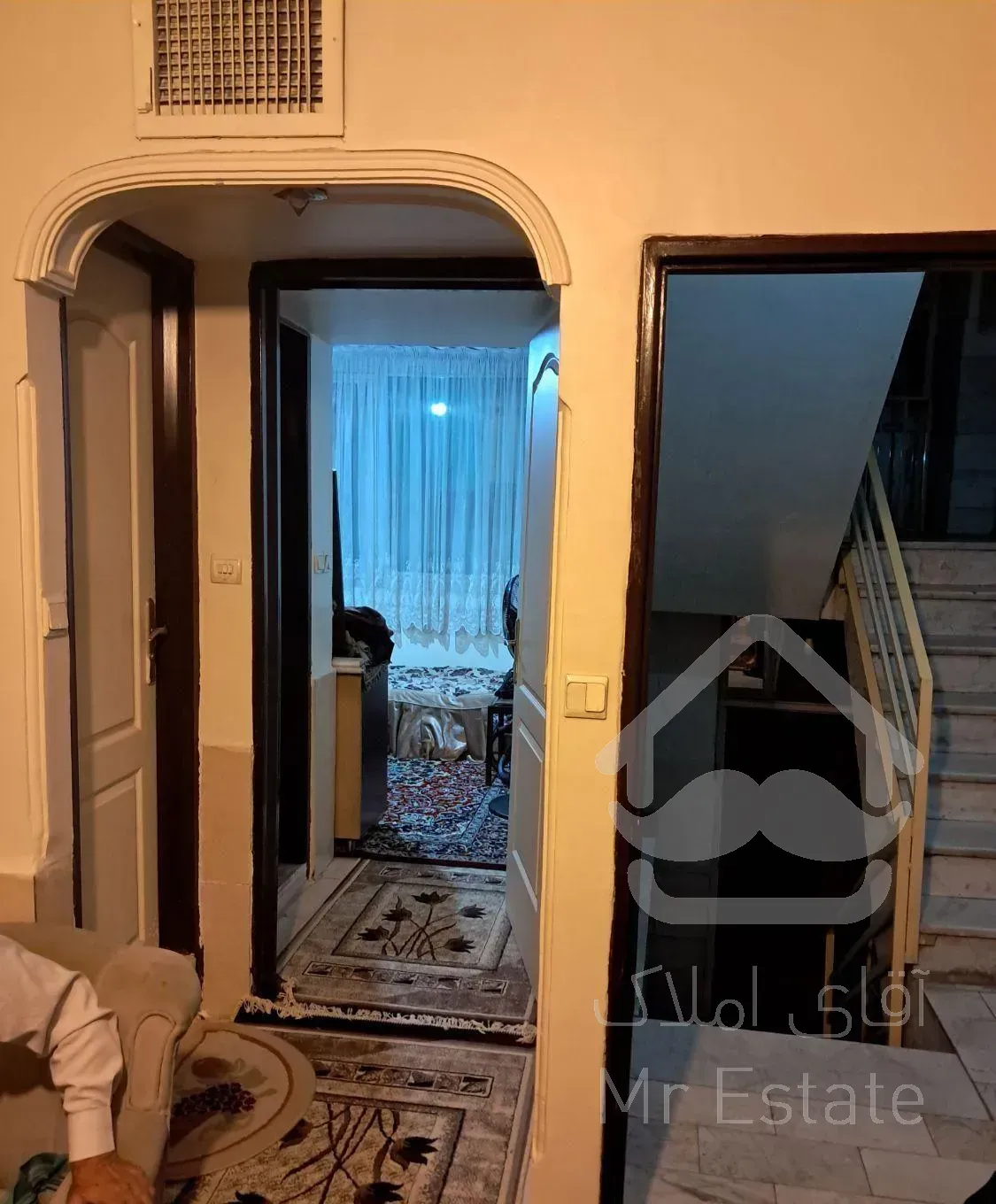 رهن آپارتمان ۴۷ متری ۱ خوابه طبقه ۱ در تولید دارو