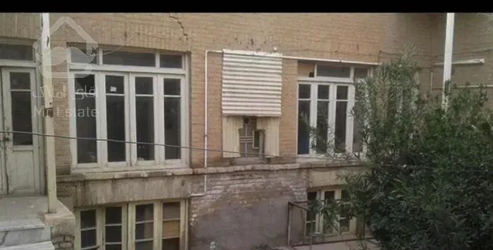 ویلایی ۲۰۰متر /سند۶ دانگ/فول امتیاز/دوکله/نزدیک بر