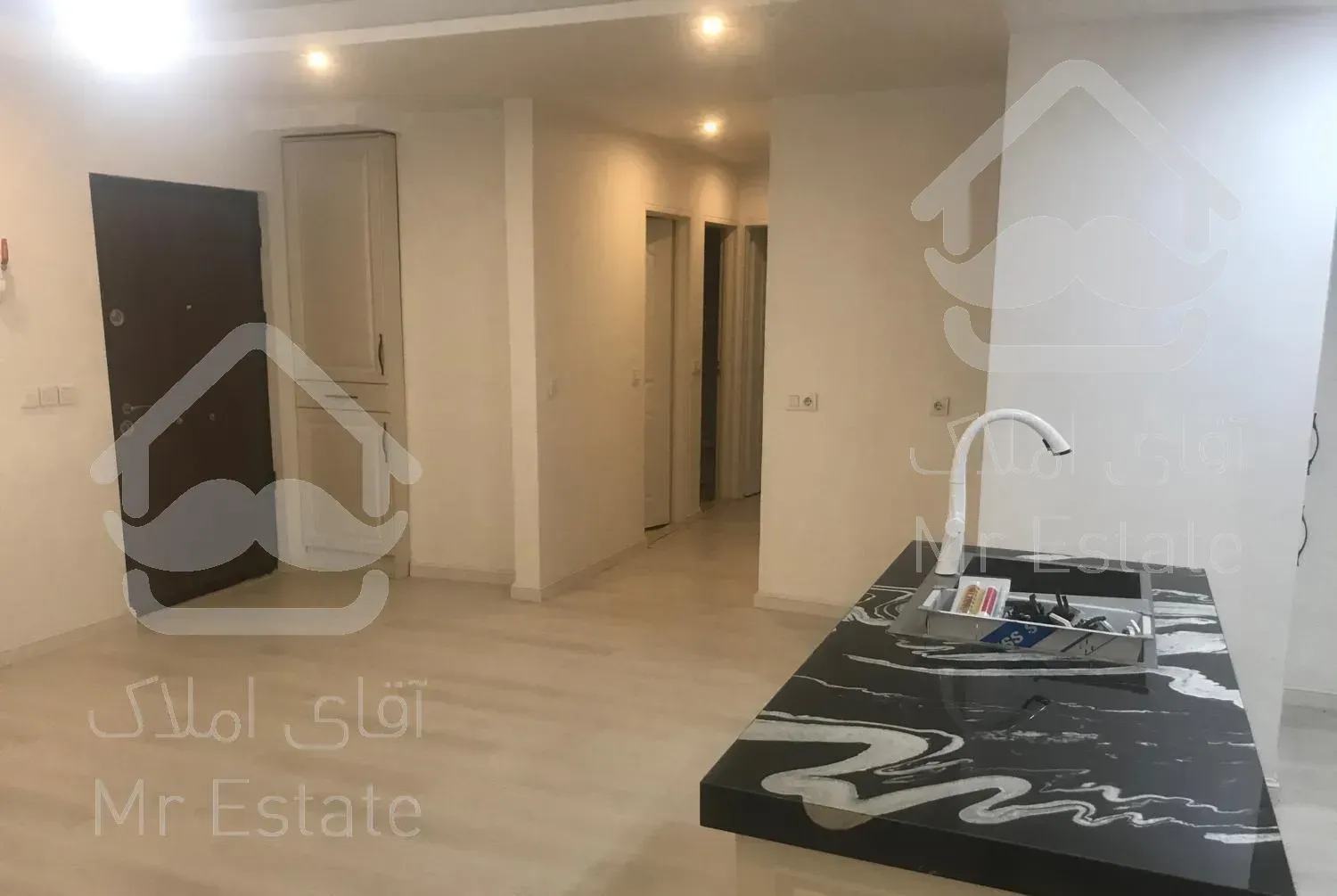 ۷۲ متر نوساز دوخوابه بلوار فردوس غرب شقایق